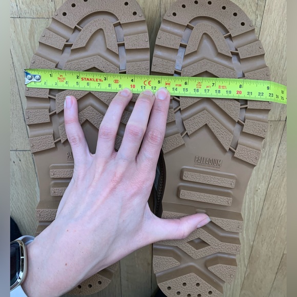 Limited Edition 🇫🇷 Palladium Sneakers  11US NEW - Picture 16 of 17